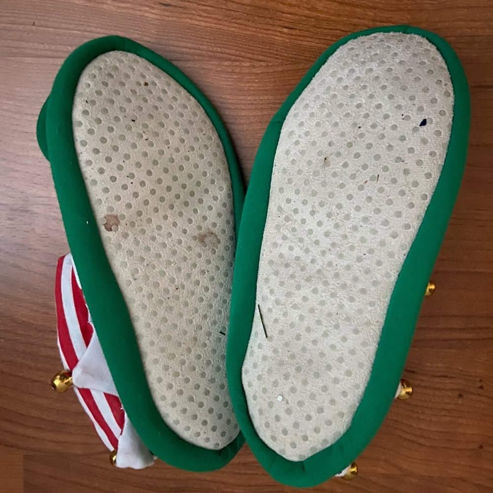 Elf Slippers - Picture 3 of 3